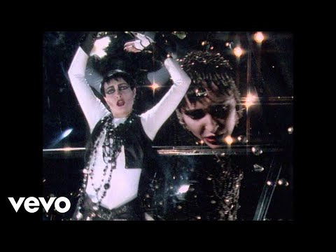 Youtube: Siouxsie And The Banshees - The Passenger
