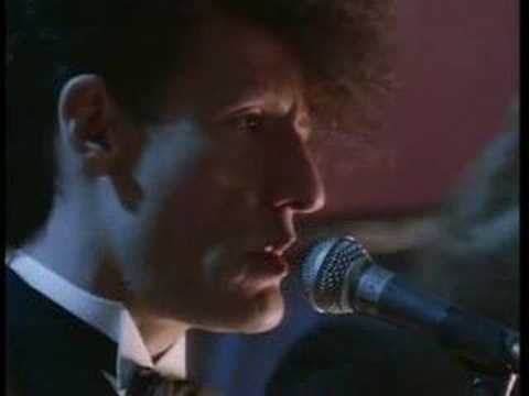 Youtube: Lyle Lovett:  She's No Lady