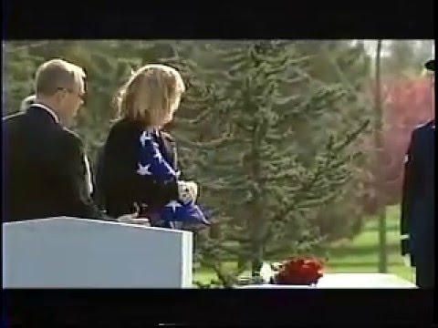 Youtube: Fahrenheit 9/11 Bush "Boat Party" scene