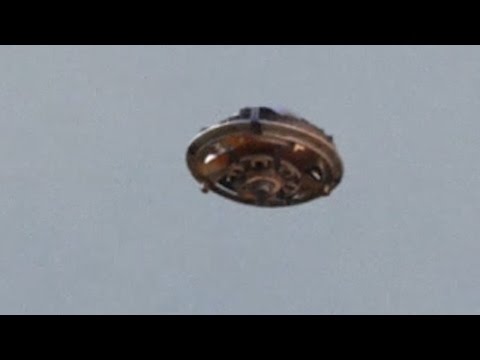 Youtube: BEST UFO SIGHTING! Metallic Flying Saucer UFO TEXAS BORDER! [CRAZY] FLYING SAUCER! June 2015!!!