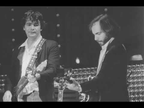 Youtube: Steve Goodman talks about John Prine and sings Souvenirs (1984)