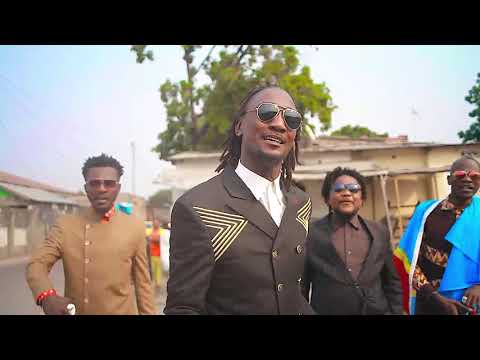 Youtube: La Sape! Made In Africa | Sapeur Congolais (Congo Dandies) Show off Adolophine