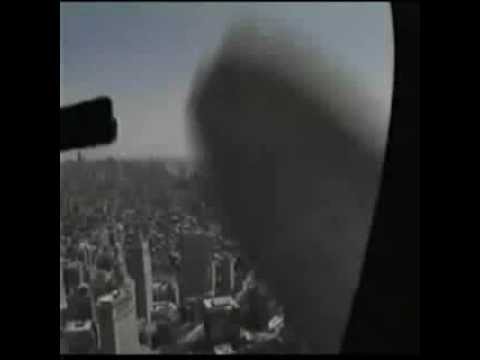 Youtube: UFO SIGHTING at NEW YORK TWIN TOWERS.flv