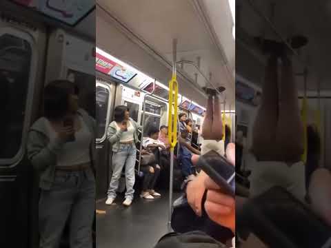 Youtube: Morgens in der U-Bahn 🤣 #fypシ゚viral #fyp #shorts #foryou #trending #comedy #funny #fun #ai #laugh