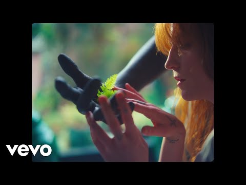 Youtube: Florence + The Machine - Hunger