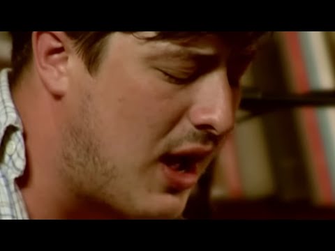 Youtube: Mumford & Sons - Little Lion Man (Bookshop Sessions)