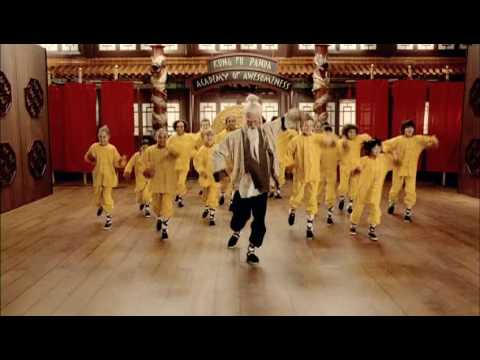 Youtube: Cee Lo Green & Jack Black - Kung Fu Fighting