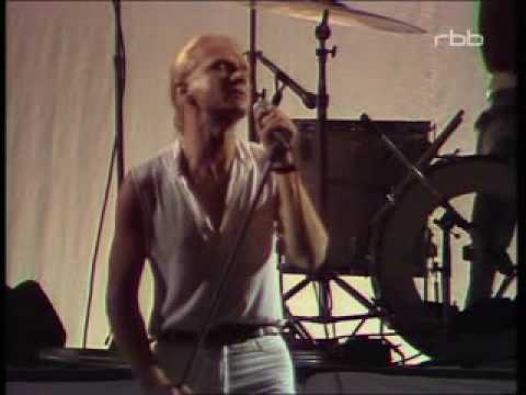 Youtube: SFB Rock Nacht Waldbühne Berlin 1981 06/16 - Interzone 1/5