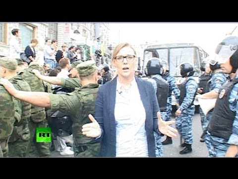 Youtube: RT Inside Navalny Moscow Protest: Thousands call for judiciary revamp