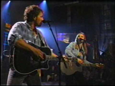 Youtube: Bruce Springsteen and Melissa Etheridge - Thunder Road