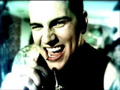Youtube: Avenged Sevenfold - Streets [HQ]