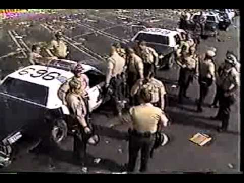 Youtube: L.A. Riots - 1992