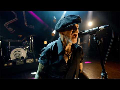 Youtube: Social Distortion - "Born To Kill"