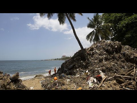 Youtube: Karibisches Urlaubsparadies versinkt im Plastikmüll