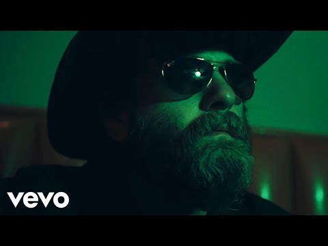 Youtube: Wheeler Walker Jr. - Pictures on My Phone