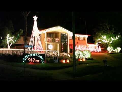 Youtube: Little Drummer Boy - 2009 - Sallaway Christmas Lights