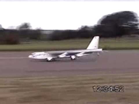 Youtube: Rc B-52 Crash
