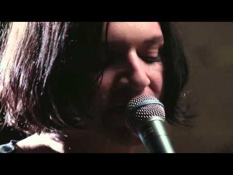 Youtube: Placebo - Too Many Friends (Live At RAK Studios)