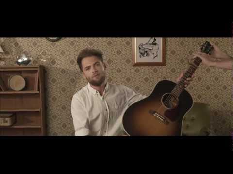 Youtube: Passenger - The Wrong Direction (Official Video)