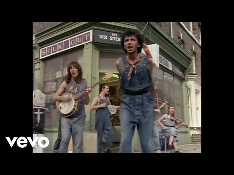 Youtube: Dexys Midnight Runners, Kevin Rowland - Come On Eileen (1982 Version)