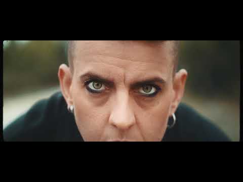 Youtube: Clara Peya - Mujer Frontera feat. Alba Flores & Ana Tijoux (Official video)