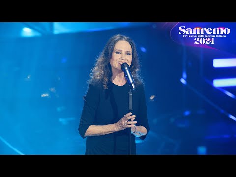 Youtube: Sanremo 2024 - Gigliola Cinquetti canta "Non ho l'età" a Sanremo 2024