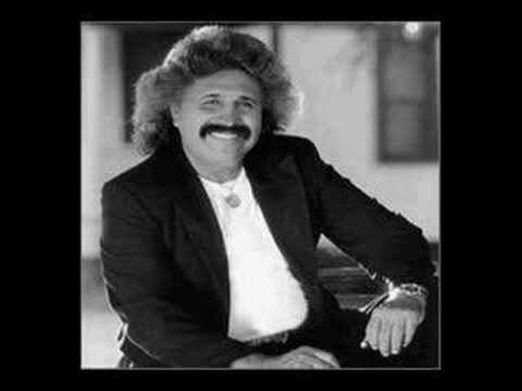 Youtube: Freddy Fender - Before the Next Teardrop Falls