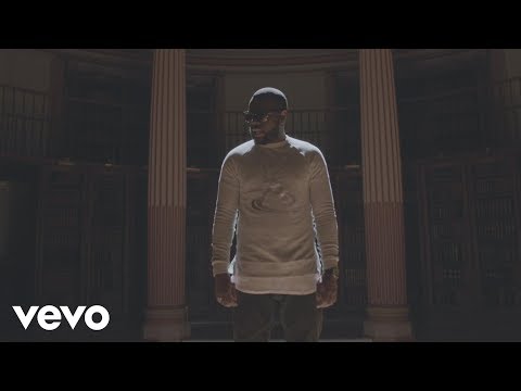 Youtube: Maître Gims - Est-ce que tu m'aimes ? (Clip officiel)