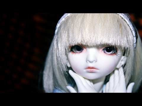 Youtube: Creepy Doll Music