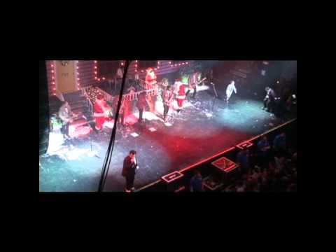 Youtube: 20. Na Na Na Mighty Mighty Bosstones HTTD 14 Night 3