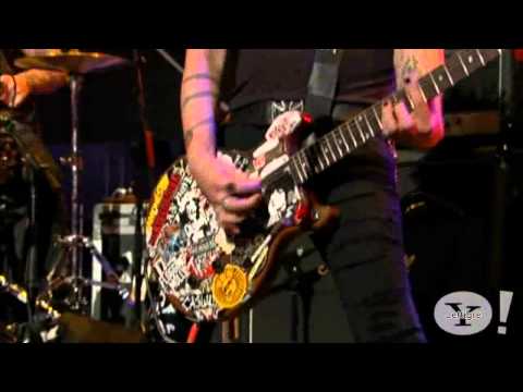 Youtube: Joan Jett - Bad Rep / Cherry Bomb / Change The World ( Live )