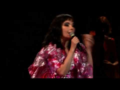 Youtube: Bjork: Hyperballad Live in Paris Volta Tour