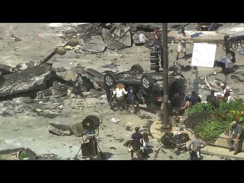Youtube: "Transformers 3:" Shia LaBeouf Filming Scene In Chicago