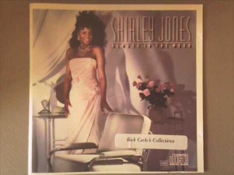 Youtube: SHIRLEY JONES - LAST NIGHT I NEEDED SOMEBODY