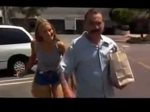 Youtube: Jackie.Brown - Bridget Fonda & Robert De Niro after "shopping"