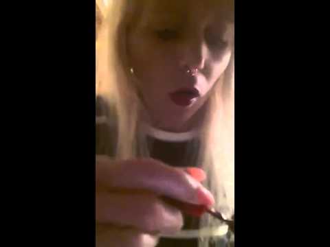 Youtube: Wenn ihr keinen Lippenstift habt nehmt Nagellack