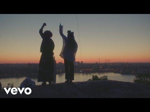 Youtube: Seinabo Sey - Pretend