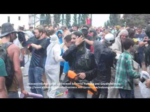 Youtube: Schlacht auf der Berliner Oberbaumbrücke 2012
