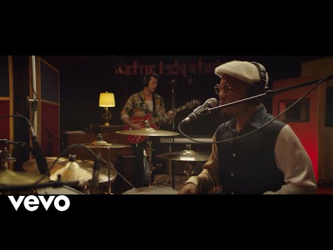 Youtube: Mark Ronson, Anderson .Paak - Then There Were Two (Official Video)