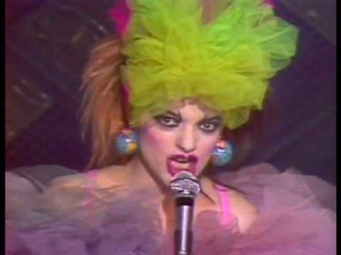 Youtube: Nina Hagen - 1980 African Reggae (FR tv livish)