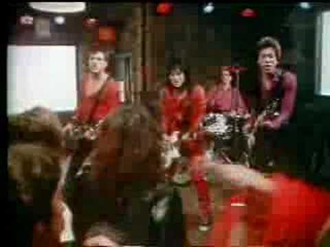 Youtube: Joan Jett i love rock en roll with lyrics