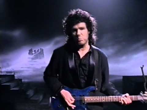 Youtube: Gary Moore - Over The Hills And Far Away (1987)