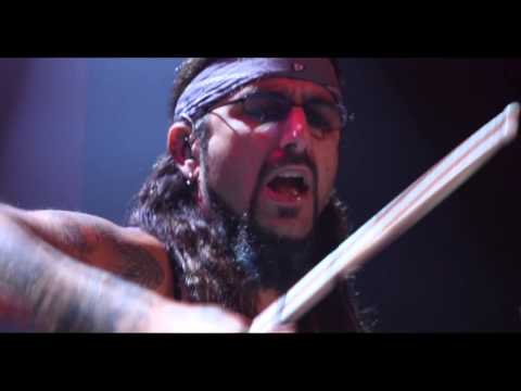 Youtube: The Winery Dogs - Captain Love (Official Music Video)