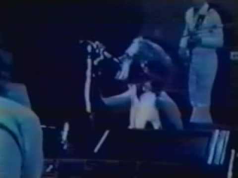 Youtube: Genesis - The Lamb Lies Down on Broadway 1978