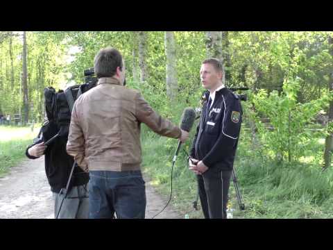 Youtube: Vermisste Inga (5) - Suche der Polizei am 05.05.2015