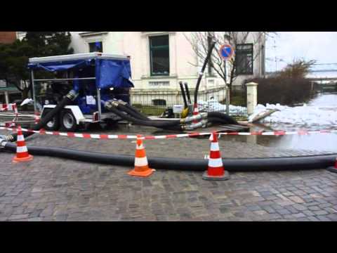 Youtube: Elbe Hochwasser 2011- Lauenburg und Geesthacht