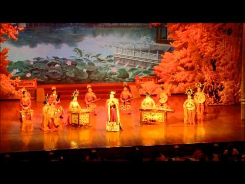 Youtube: CHINA : Kleine Ausschnitte aus der Xi`An Oper ( Panflöte )
