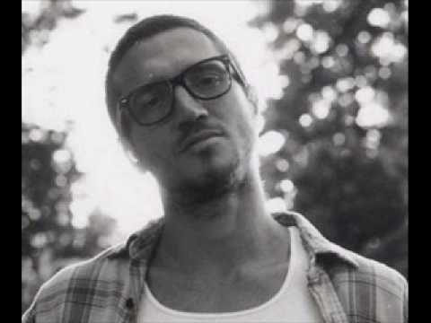 Youtube: John Frusciante- Emptiness.wmv