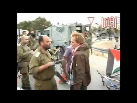 Youtube: Israeli soldiers brutally attack Palestinians and ISM activists on bike ride
