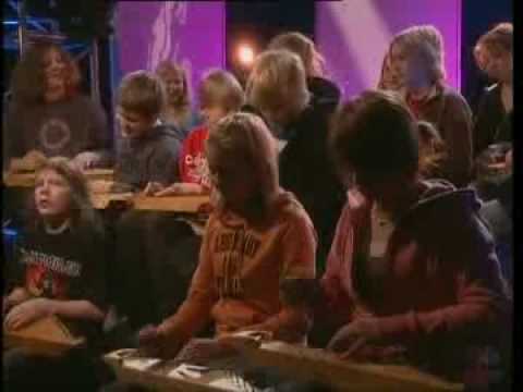 Youtube: Hard Rock Halleluja played on Kantele